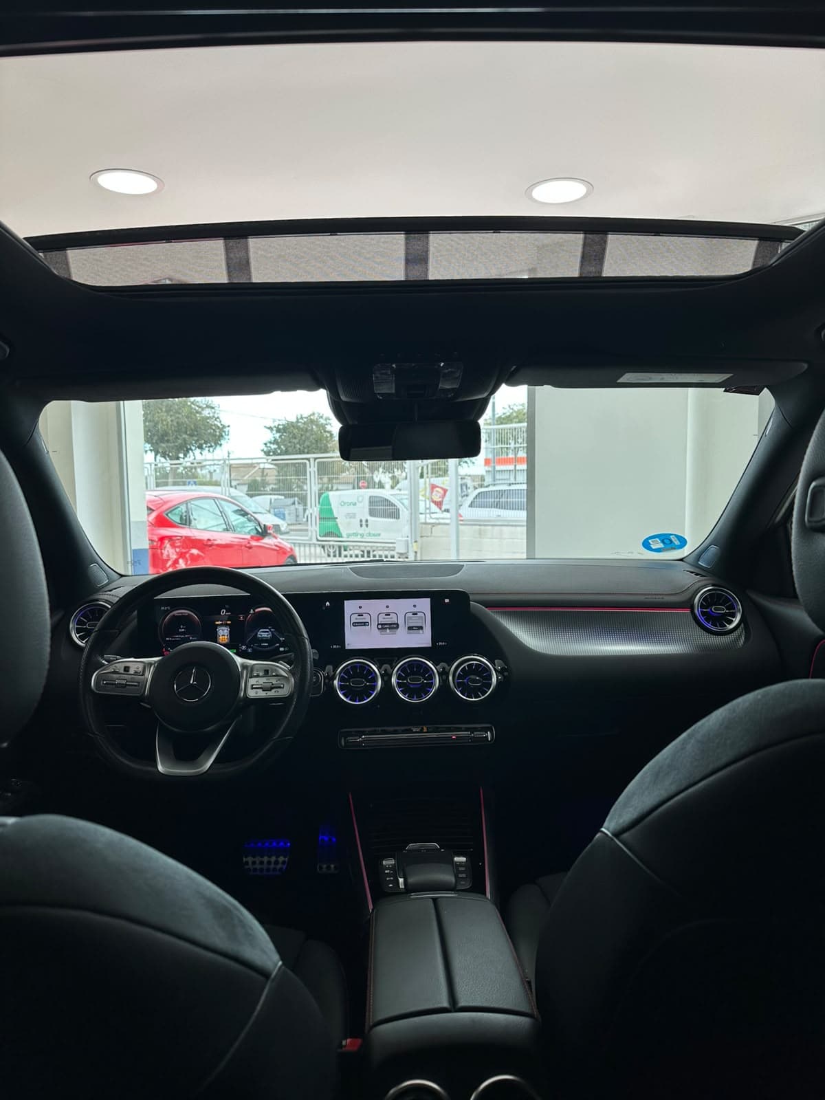 Mercedes-Benz EQA miniatura 6