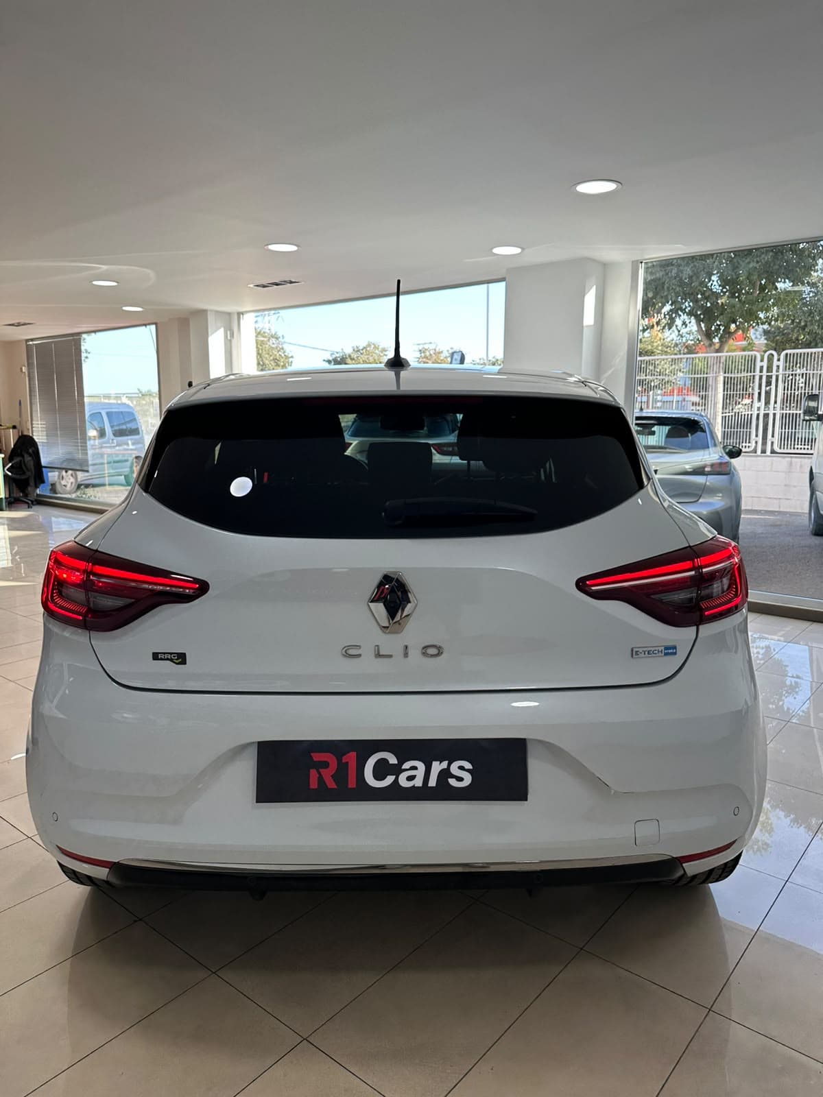 Renault Clio miniatura 4